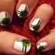 Traditionelle Holly Nail Art Tutorial
