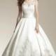 Retro style sleeveless white wedding dress