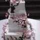 Gâteau de mariage de fleurs de cerisier
