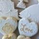 Dekoriert Weiß-und Goldhochzeitskleid und-Kuchen-Plätzchen mit Herzen und Minis-perfekt für Brautparty