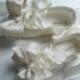 Ballerines nuptiale, chaussures de mariage, dentelle de chaussures de ballet, Élégance de perle, Bobka Chaussures par BobkaBaby