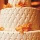 Gâteau de mariage matelassée avec des perles