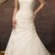 Crystal Beads On Delicate Organza Wedding Dresses(HM0270)