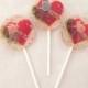 Massepain bonbons Encadré 3 cerisier naturel Saint Valentin Lollipops avec des perles de chocolat et aux coeurs paillettes comes