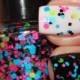 Vidéo virale - Neon Glitter médias sociaux personnalisé Glitter Nail Polish / Laque Taille mini flacon de 5 ml