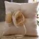 Champagne Ring Bearer Pillow, Wedding Ring Pillow, Light Gold Ring Pillow with flowers, Coussin Carré blanc pour Alliance Mariage