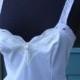 Vintage Lingerie Off White Lace Lingerie Stretchy Fabric Romantic Undergarment Slip Sleepwear White Camisole 114