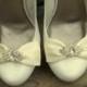 Satin Bow Shoe Clips - Color Choice, Jewel Choice - set of 2 - Rhinestone shoe clips, bridal shoe clips, satin shoe clips