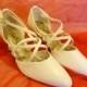 Vintage white wedding shoes, bridal shoes, Louis heels, Steampunk, victorian, white shoes,  NOS, vegan leather Sz. us 7, eu 37 1/2, uk 4 1/2