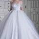 2015 Winter Beads Applique Tulle White Wedding Dresses Sheer Lace Ball Gown Bridal Dresses With Off The Shoulder Chapel Train Zipper Back Online with $154.98/Piece on Hjklp88's Store 