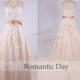 Beautiful Sweetheart Appliques chapel Train Light Champagne Wedding Dress/Wedding Ball Gown/Custom Made Vintage Bridal Dress 0368
