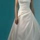 Classic Design Pearl A-line Strapless Wedding Dress