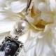 Wedding bouquet charm. Bridal bouquet charm. Memorial photo charm with your choice of colour pearl.
