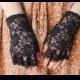Black Lace Wedding Gloves, Bridal gloves, fingerlass gloves, bridal lace, black lace gloves, gothic