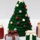Fondant Christmas tree with presents
