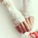 Lace gloves, bridal gloves, short ivory gloves, fingerless lace gloves, free shipping