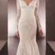 Long Illusion Slleeves V-neck Lace Wedding Dresses with Low V-back - Modbridal.com