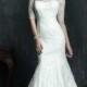 Half Sleeves Scooped Neckline Wedding Dress with Covered Sheer Lace Back