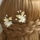 Flower bridal hair pin, wedding hair pin, flower hair pins, Pearls hair pin, Bridal hair flower, Gold wedding hair pins, clay flower