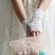 Bridal lace Gloves, ivory wedding gloves, short wedding mittens, bridal cuffs