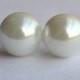 white pearl earrings,10mm Glass Pearl earrings,ivory pearl earrings,round pearl stud earrings,bridesmaid earrings,wedding Jewelry