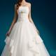 Tulle Sleeveless Appliques White Strapless Beads Ball Gown Lace Up Sweep
