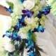 Wedding Day Bouquet Ideas To Complement Your Ensemble