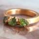 peridot ring gold / green stone ring / peridot stacking ring / stackable ring / stacking ring / raw stone ring / peridot jewelry/dainty ring