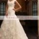 Luxus Weiße Kapelle Zug Brautkleid mit weichen Blume Rock und Knopf Reißverschluss zurück - Festliche Kleider 