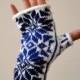 Nordic Fingerless Gloves - Wool White and Blue Fingerless Gloves - Scandinavian Gloves with Stars - Knit Fingerless Gloves nO 130.