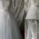 Gorgeous White Tulle Long Sleeves Wedding Dresses Lace Appliques With Beadworks Ball Gown Bridal Dress Wedding Gown ET154