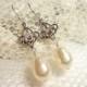 Simple Bridal earrings, Pearl Wedding earrings, Bridal jewelry, Bridesmaid jewelry, Swarovski crystal earrings, Pearl drop earrings