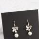 Pearl bridal earrings Wedding earrings with pearls Pearl bridal earring Flower earrings Pearl earrings  Wedding accessories Wedding jewelry