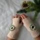 Guanti senza dita all'uncinetto con fiore - Fingerless gloves crocheted - Gloves handmade - Gloves and mittens - Made in Italy