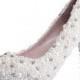 Popular Handmade Pearls Rhinestone Pointed Toe Crystal Wedding Shoes, S027
