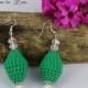 Orecchini pendenti con perle di carta, earrings with paper beads, verde, green, gioielli creativi, idea regalo, handmade, made in Italy