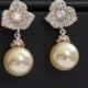 Pearl Bridal Earrings, Trillium Flower Silver Earrings, Swarovski 10mm Pearl Earrings, Ivory Pearl Floral Stud Earrings, Wedding Earrings