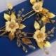 Gold bridal hair pins for Bride, Wedding Flower hairpiece bridesmaid gift, Gold leaf hair pin, Floral headpiece