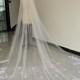 Gorgeous Bridal Wedding Veil Cathedral length Tulle Lace Applique Edge White Or Ivory One Layer Veil With Comb