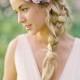Lose Side Braid Frisur mit Purple Floral Crown ♥ Einfache Hochzeit Frisuren für Frühjahr Hochzeiten