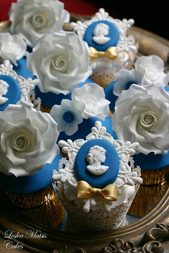 wedding photo - Blue and gold cupcakes
