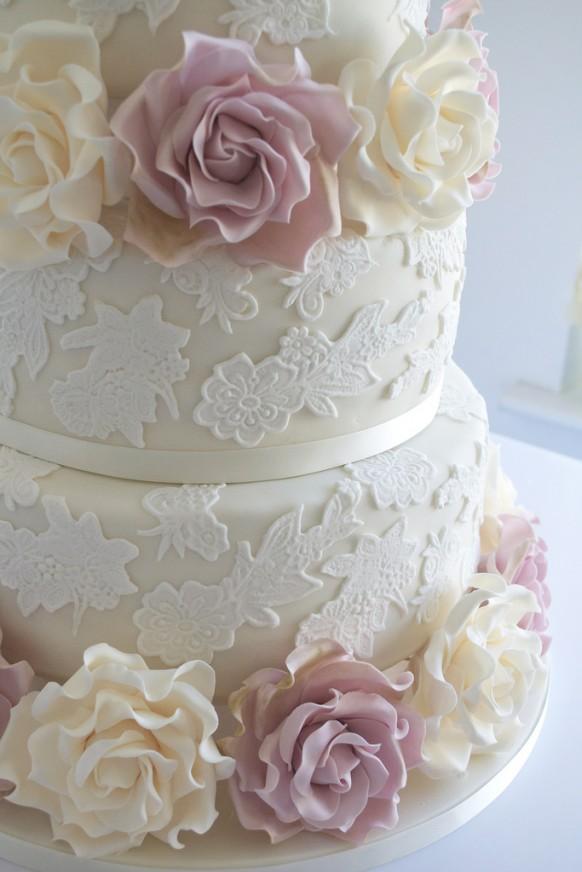 wedding photo - Wedding cake with lace & ivory and amnesia roses
