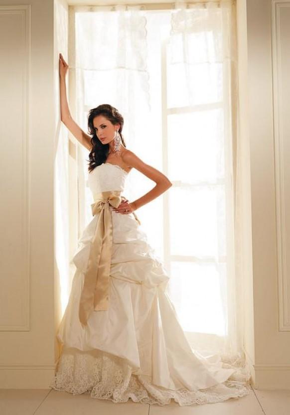 wedding photo - Top 15 Wedding Dresses For Your Wedding Day