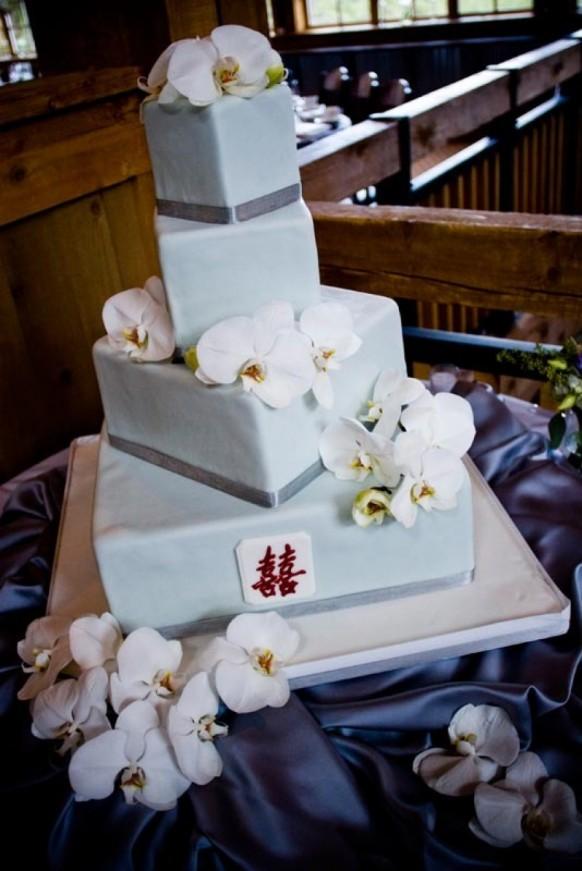 25 JawDropping Beautiful Wedding Cake Ideas  Weddbook