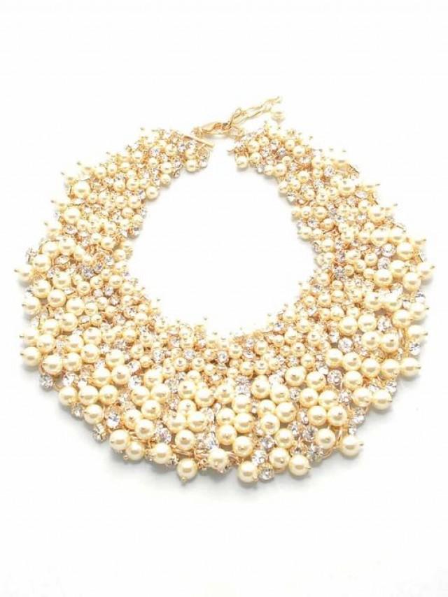 wedding photo - http://www.lorrainetyne.com/collection/perles-cristaux-necklace/