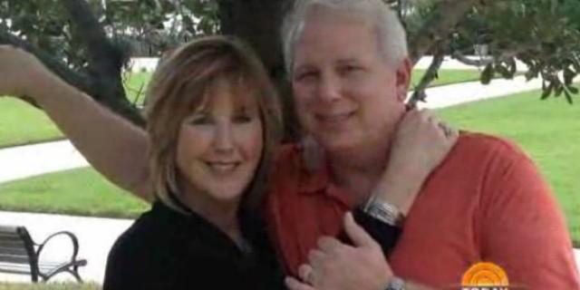 Old Flames Reunite After Three Decades Apart Thanks To Facebook Weddbook 5211