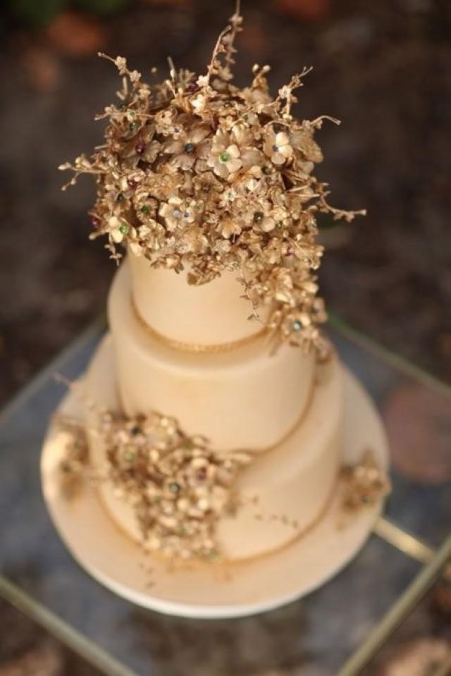 wedding photo - Gold Cake. 