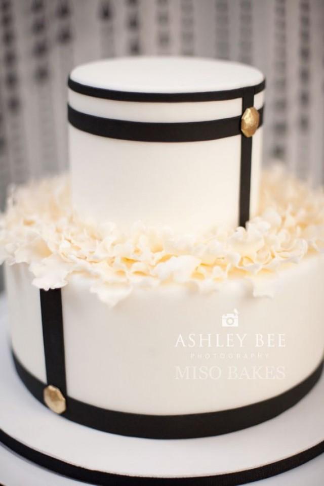 wedding photo - Superbe gâteau élégant