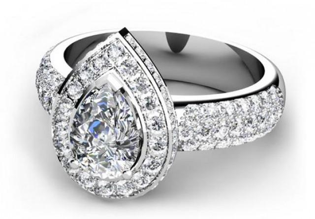 wedding photo - Pear Shaped Diamond Engagement Rings