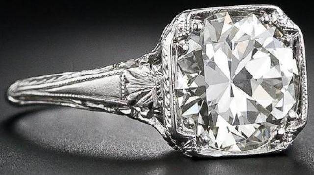 wedding photo - Vintage Diamond Engagement Rings